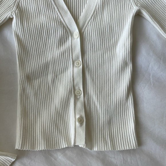 Wilfred V-Neck Fitted Cardigan, Size XS - Picture 3 of 4
